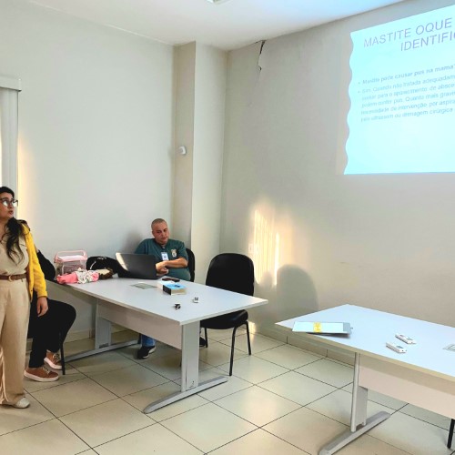 Capacitação com agentes de saúde em Pinheiral reforça apoio à amamentação